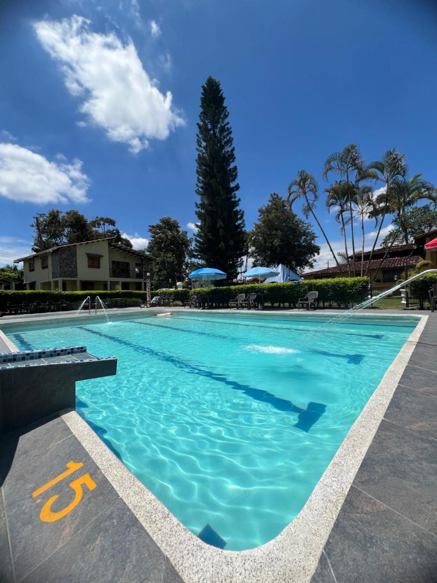 Villa Alejandra Del Quindio Calarcá Eksteriør billede