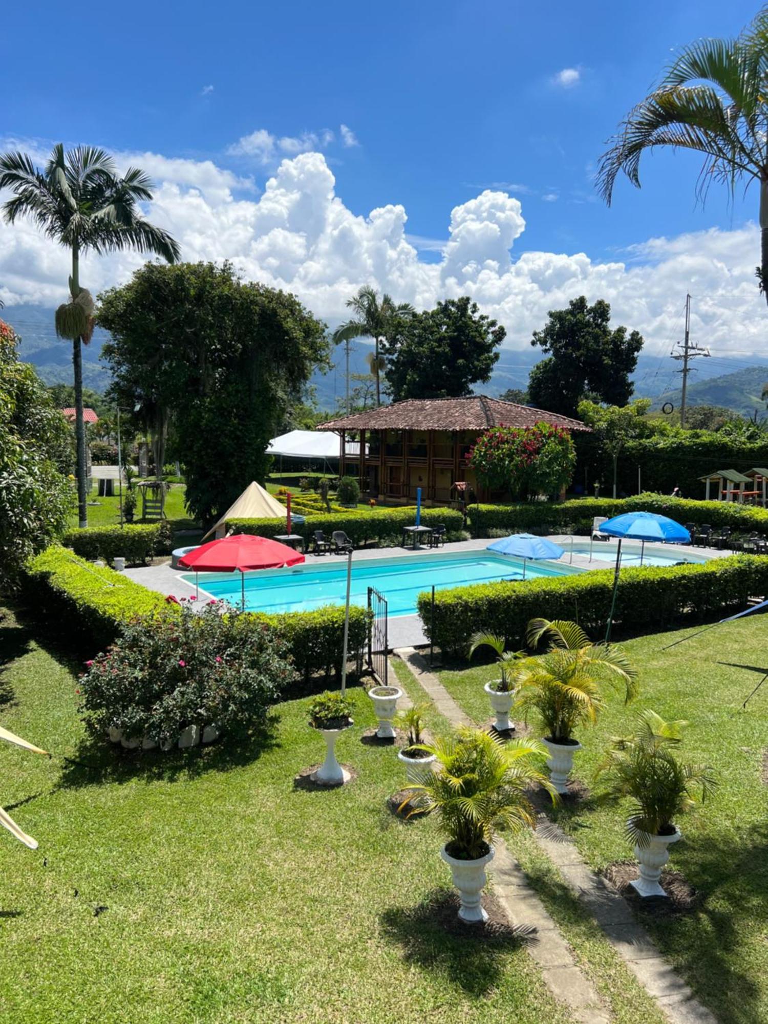 Villa Alejandra Del Quindio Calarcá Eksteriør billede
