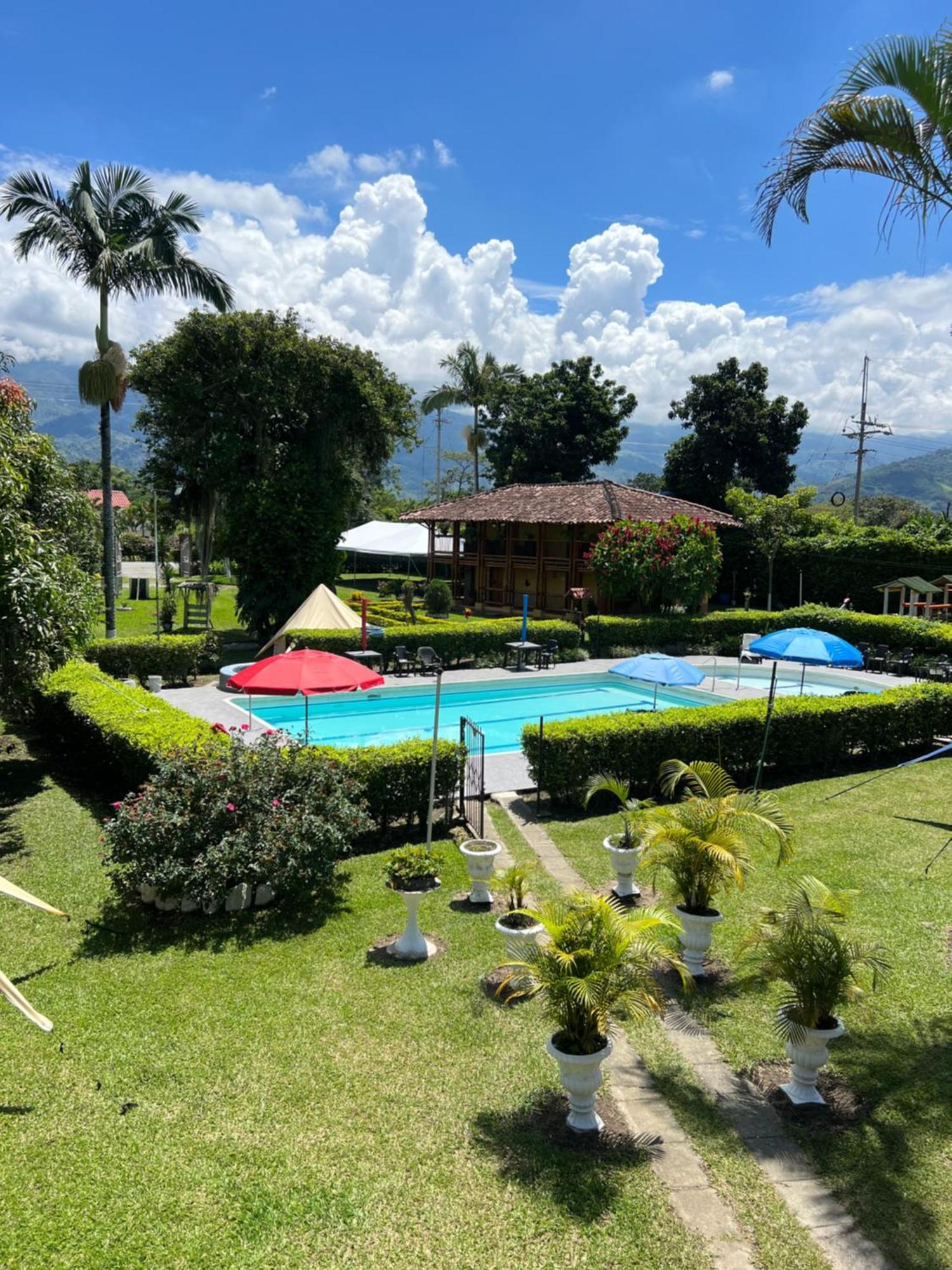 Villa Alejandra Del Quindio Calarcá Eksteriør billede