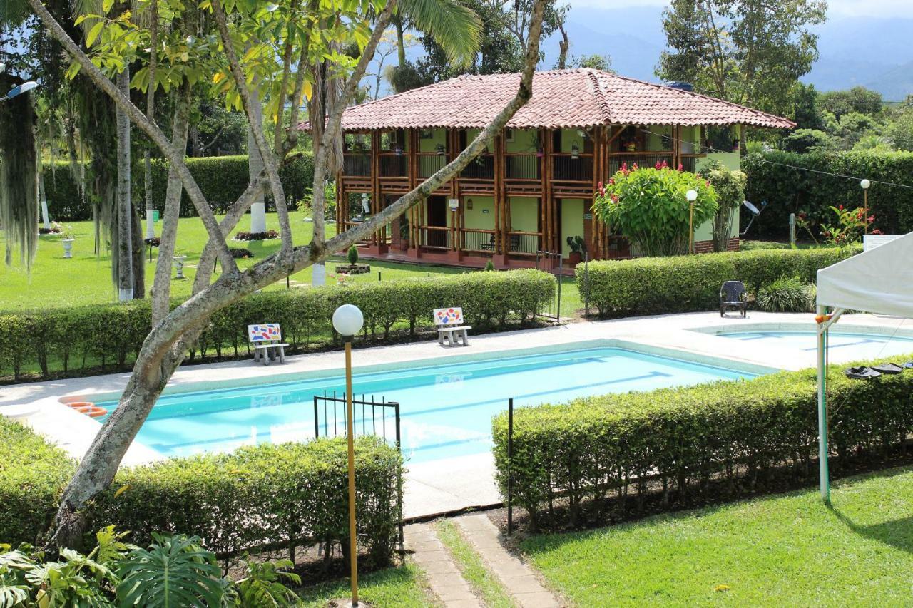 Villa Alejandra Del Quindio Calarcá Eksteriør billede